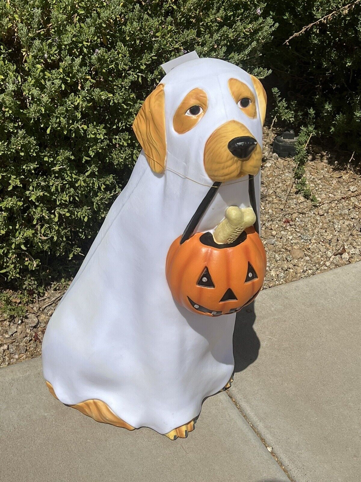 BRAND NEW HOME DEPOT HALLOWEEN 2.5 FT LED GHOST DOG BLOW MOLD GOLDEN RETRIEVER