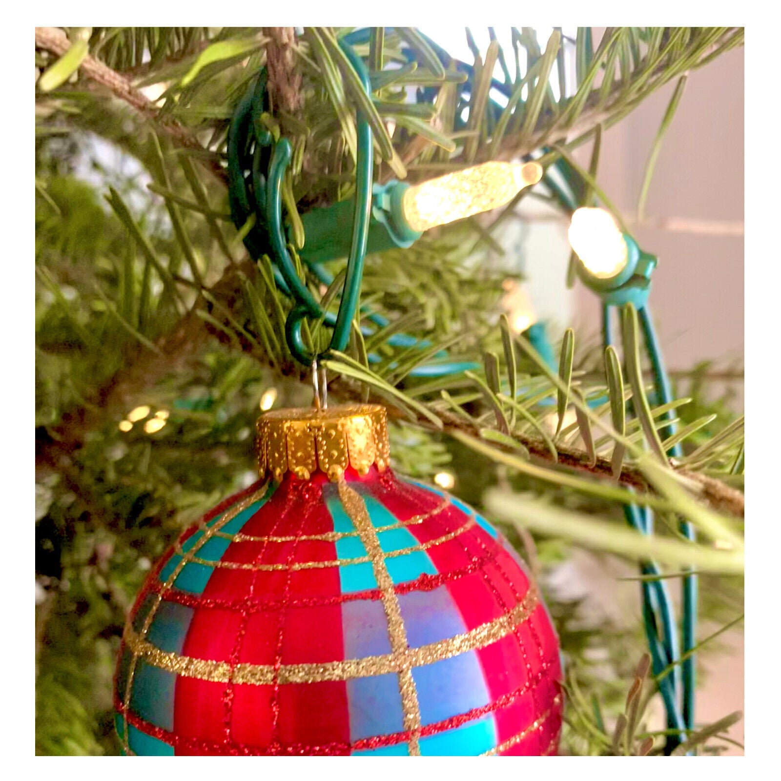 Premium Christmas Ornament Hangers Hooks, Forest Green Indoor/Outdoor Plastic 60