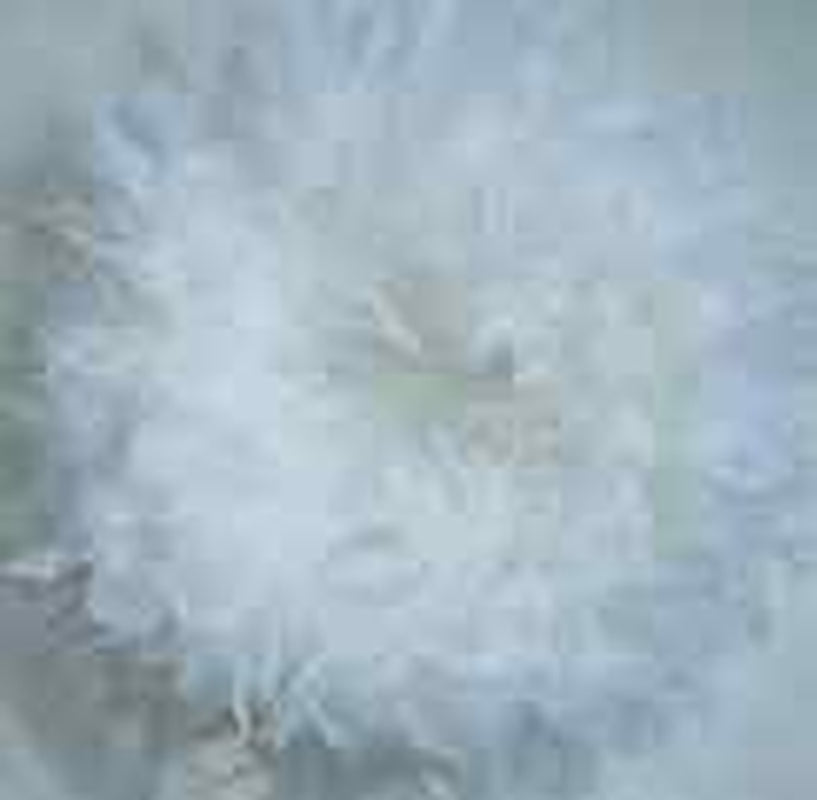 GORGEOUS FEATHER WREATHS for Chistmas! Nice Beautiful Gift Wreaths...Love These!