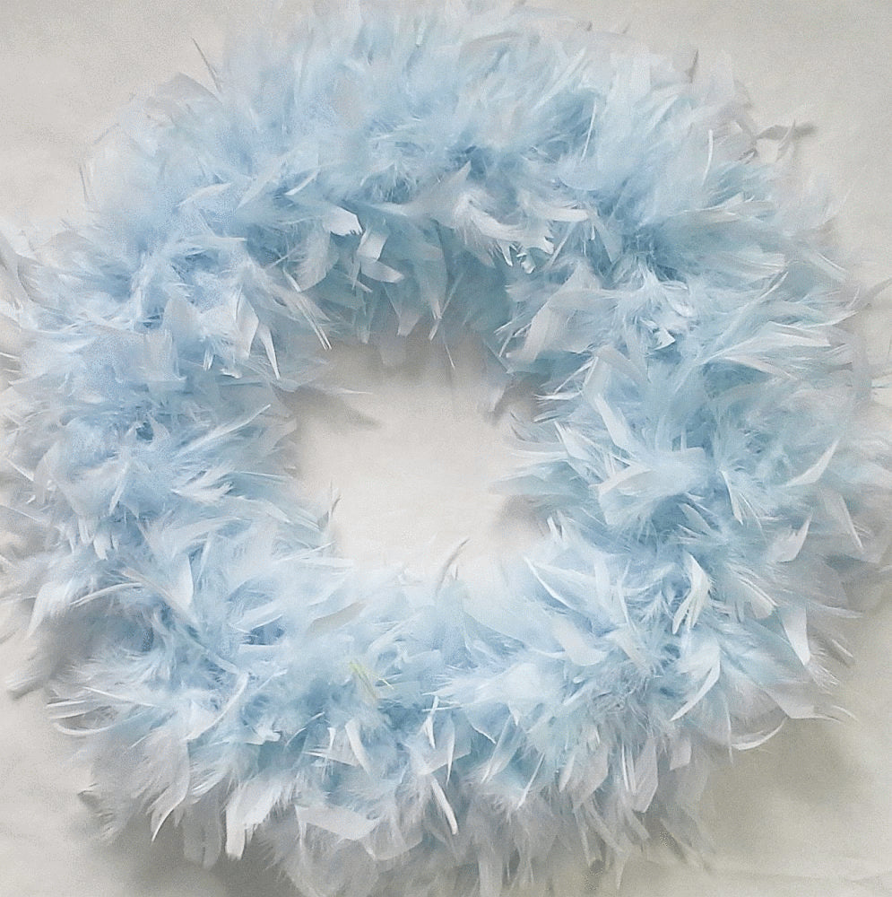 GORGEOUS FEATHER WREATHS for Chistmas! Nice Beautiful Gift Wreaths...Love These!