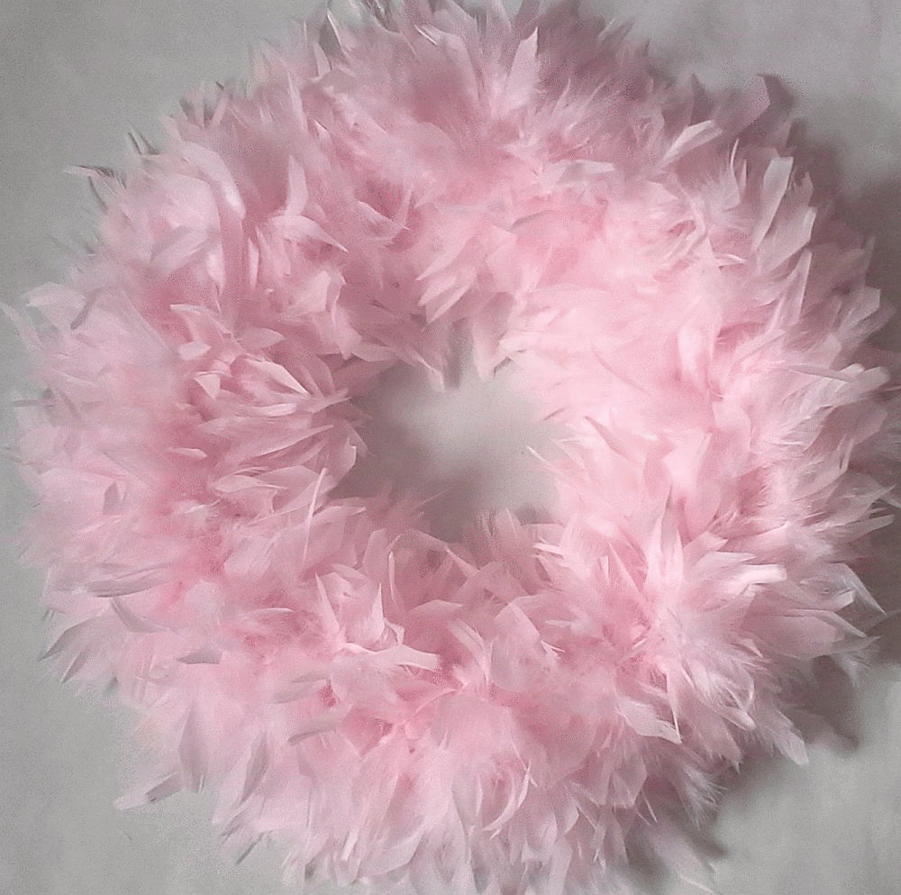 GORGEOUS FEATHER WREATHS for Chistmas! Nice Beautiful Gift Wreaths...Love These!